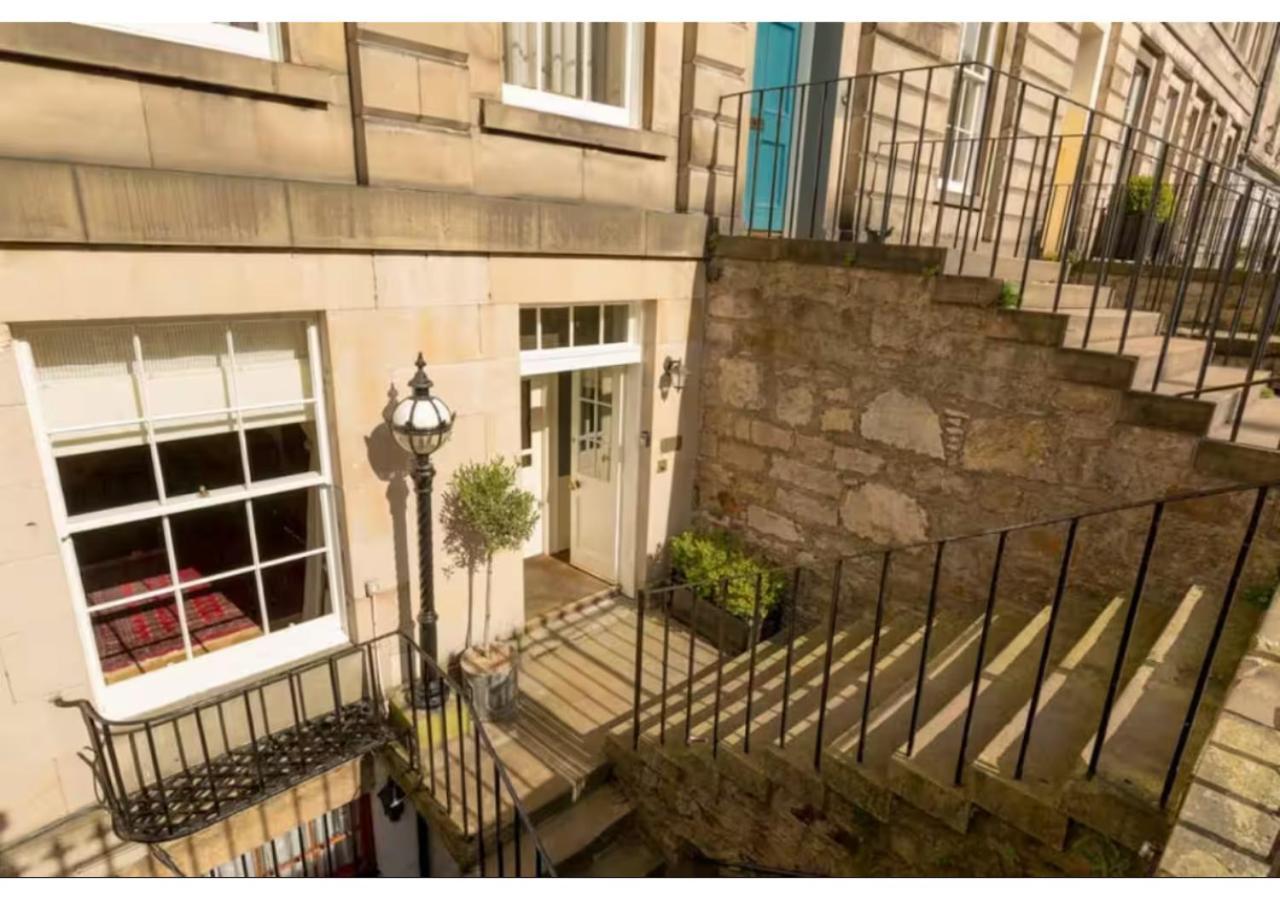 Joivy Boutique Apt With Patio In New Town Edinburgh Bagian luar foto